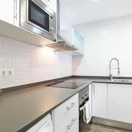 Suites4days Diagonal * 바르셀로나